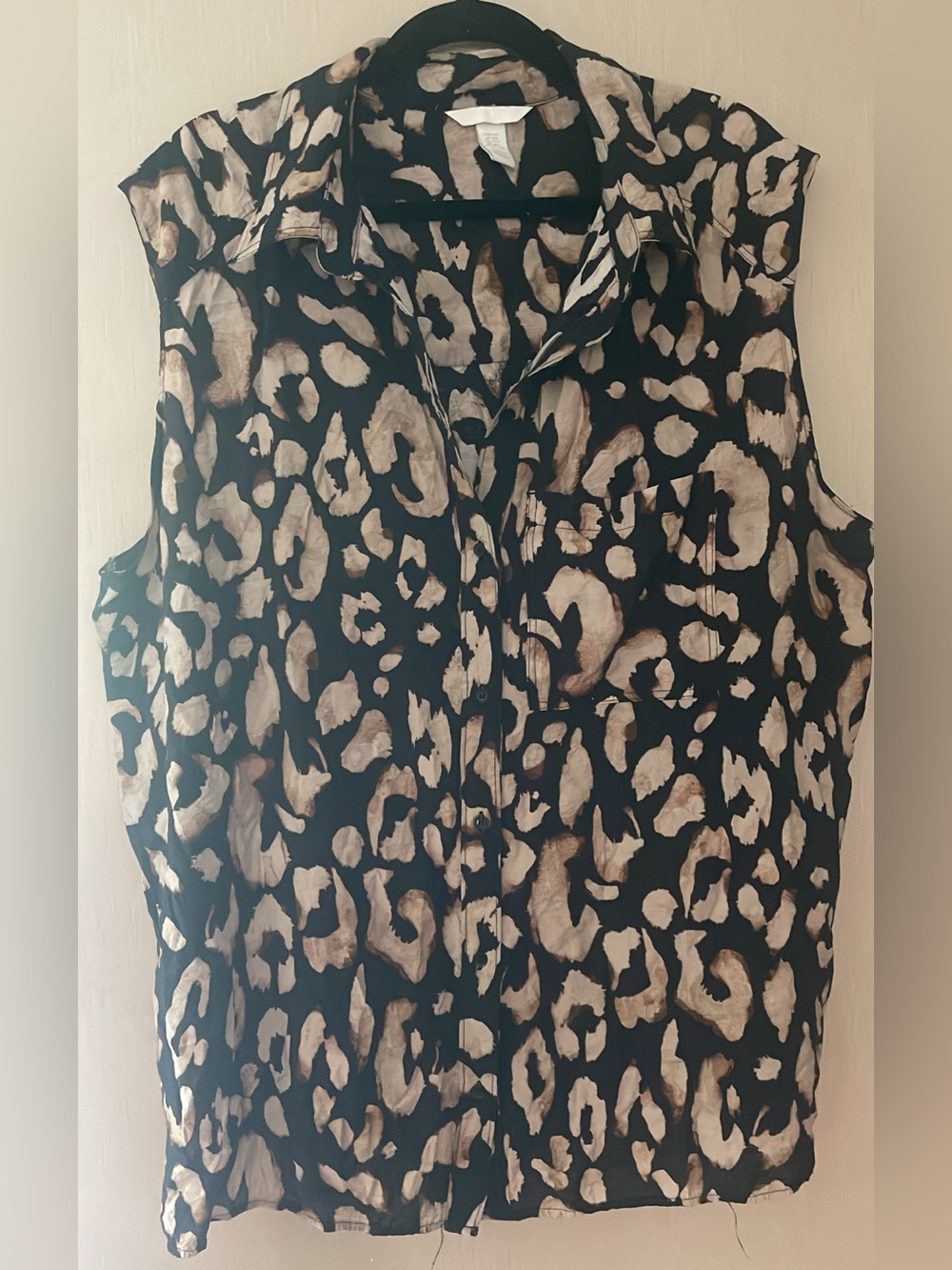 H&m xxl Sleeveless Animal Print Blouse - Black and Cream pockets